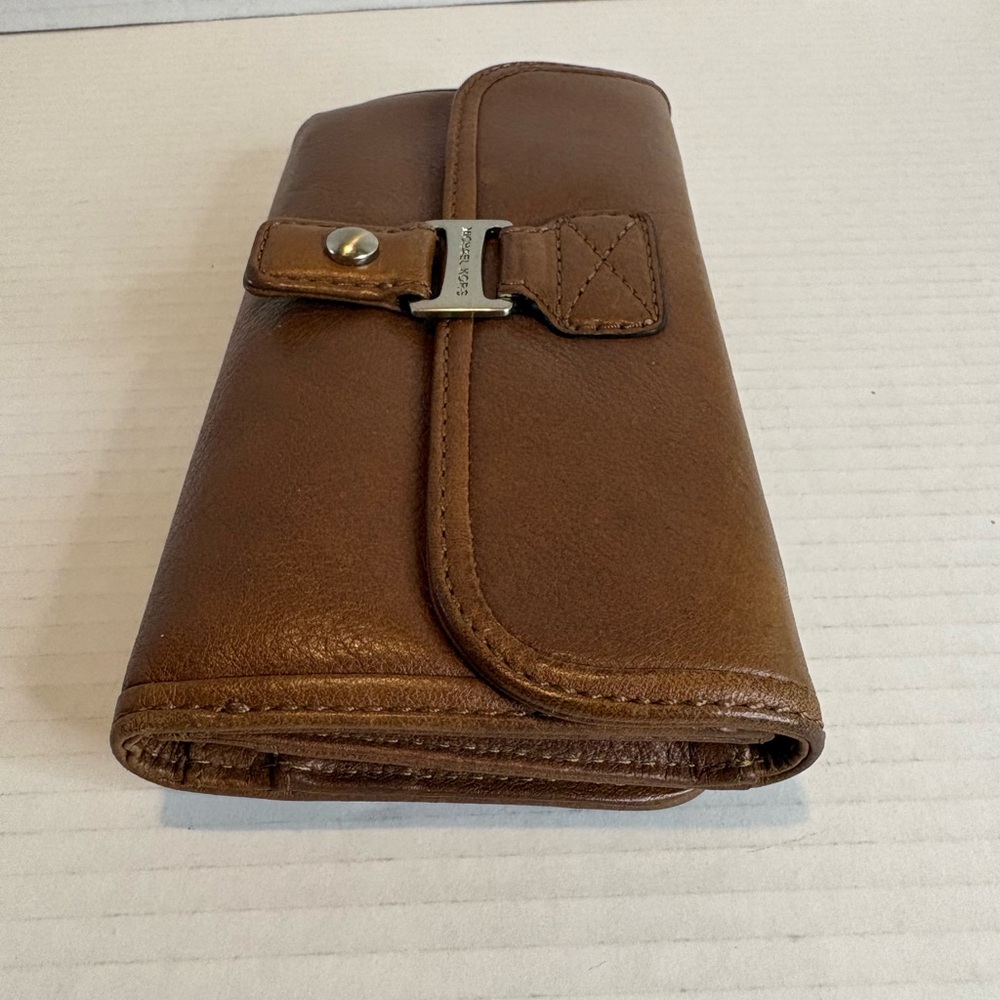 Michael Kors Tan Leather Snap-Closure Continental Wallet - Picture 3 of 7